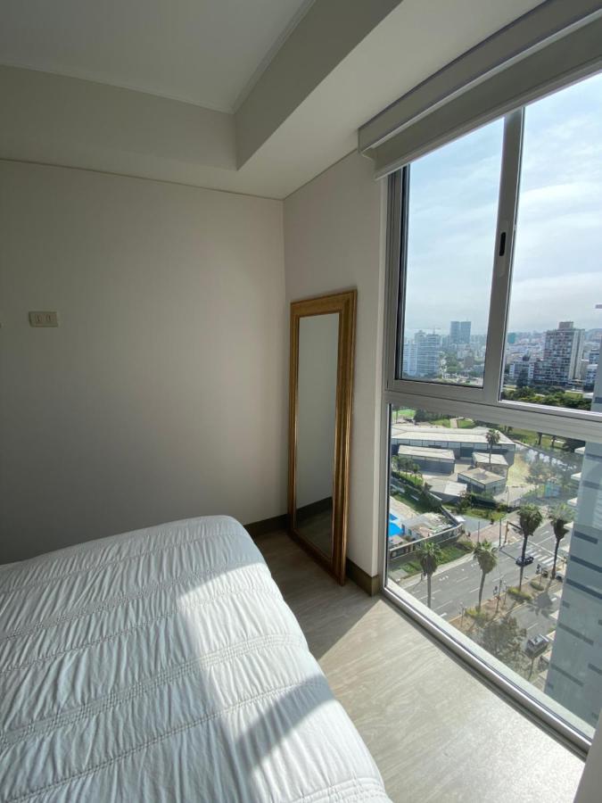 Chic & Ocean View Apartment Lima